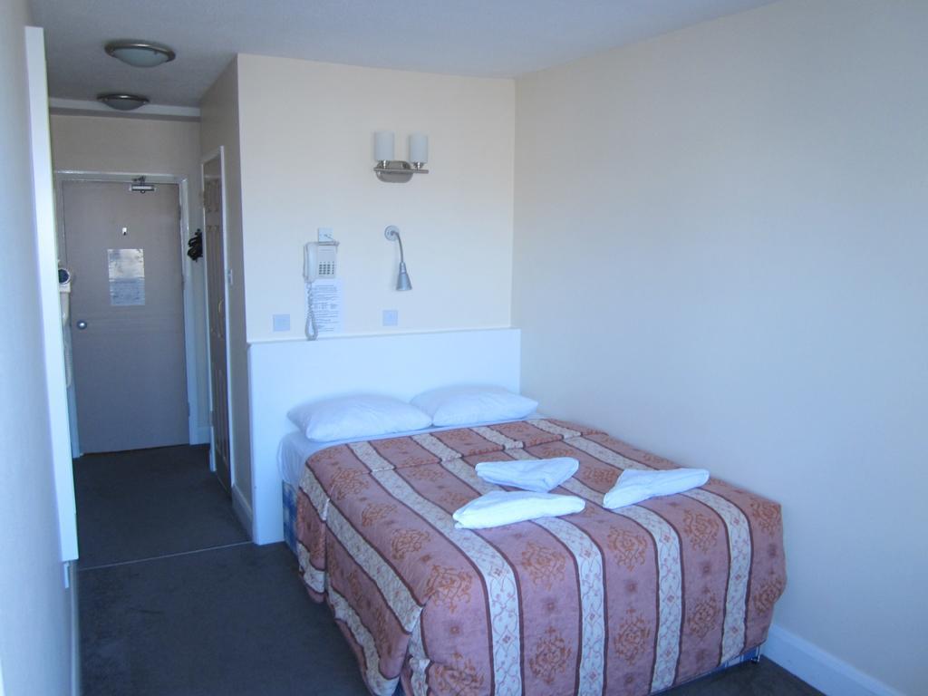 Ruskin 2* London