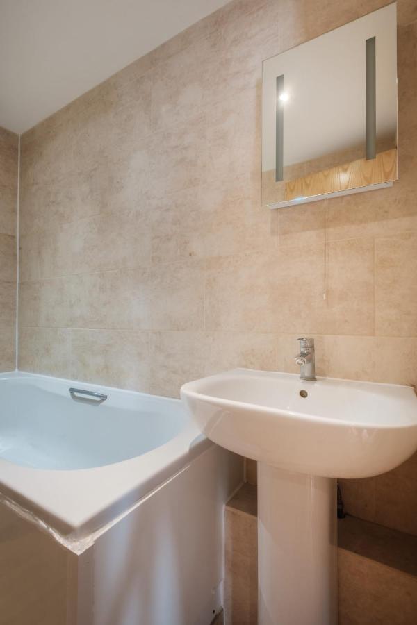 2 Bedroom Holborn * London