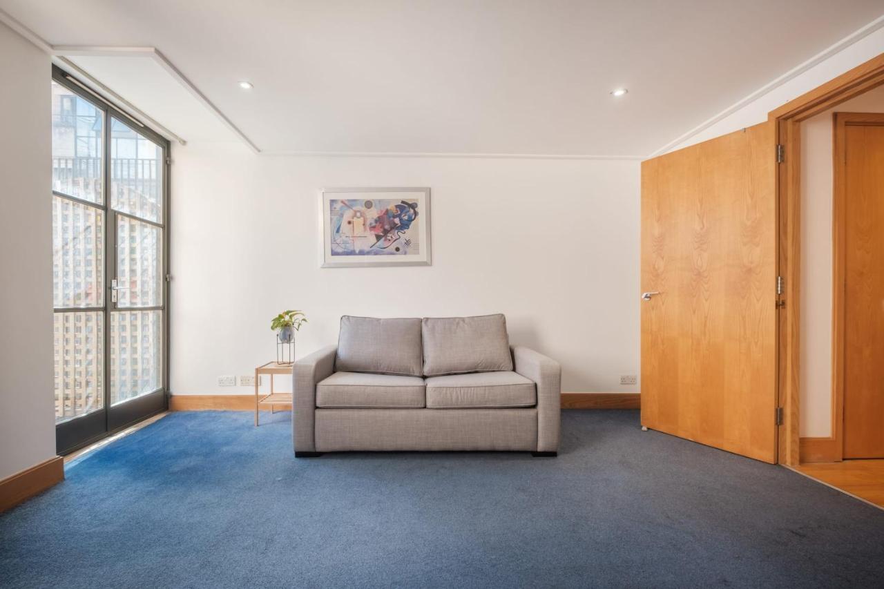2 Bedroom Holborn Apartment