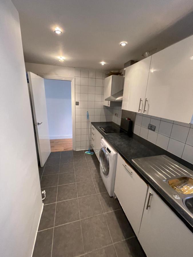 Hyde Park Apartment *