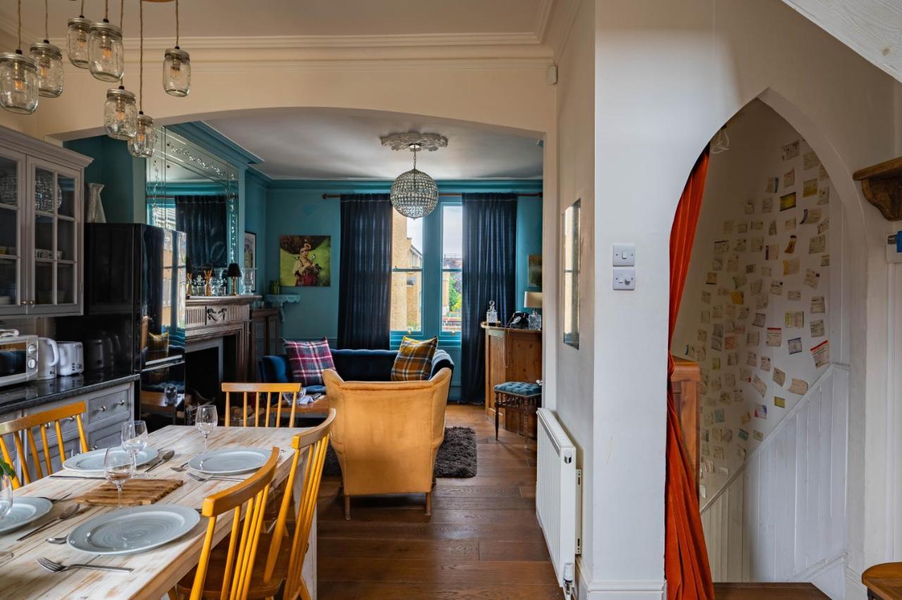 Holiday home Charming With Roof Terrace In East By Underthedoormat *