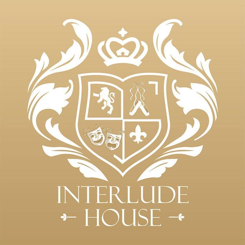 Interlude House D By Living