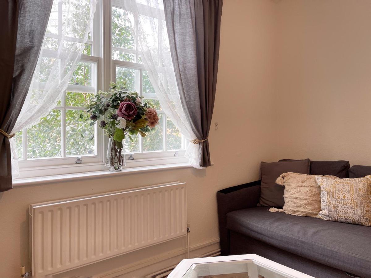 Apartment Lisa's Place Near Kings Cross - 2 Double Beds, 1 Sofa Bed, Great Location, Ideal For Families *