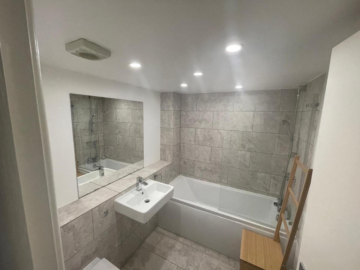 Tower Bridge King Bed En-suite With Parking & Balcony * Londres