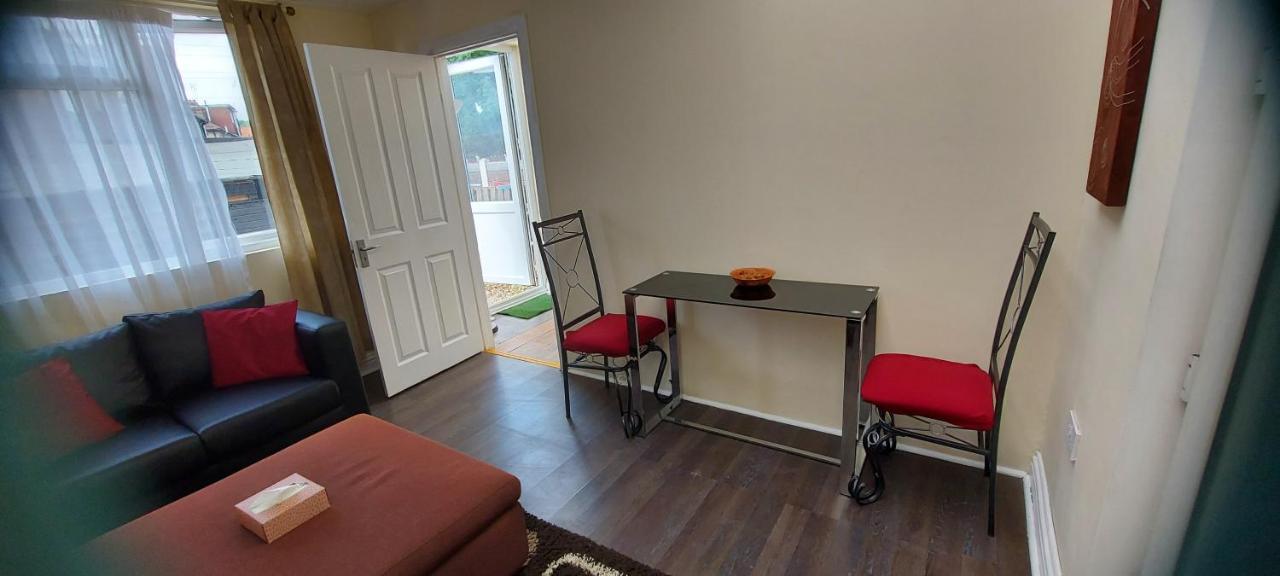 Wan Homes Apartment *