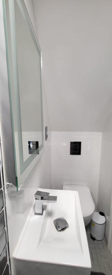 Stunning New Build Mezzanine Style Apartment *