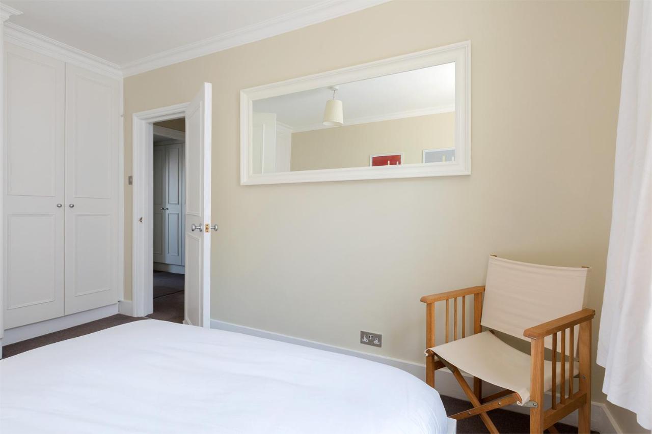 Lovely Two Bedroom Flat With Patio In Notting Hill London