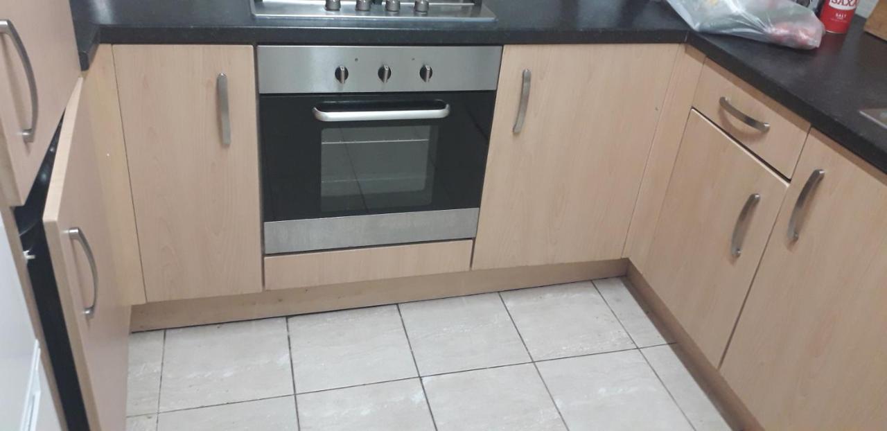 7, Cranehouse Brangbourne Road One Big Double Available On Reasonable Price, Shared Flat Apartamento Londres