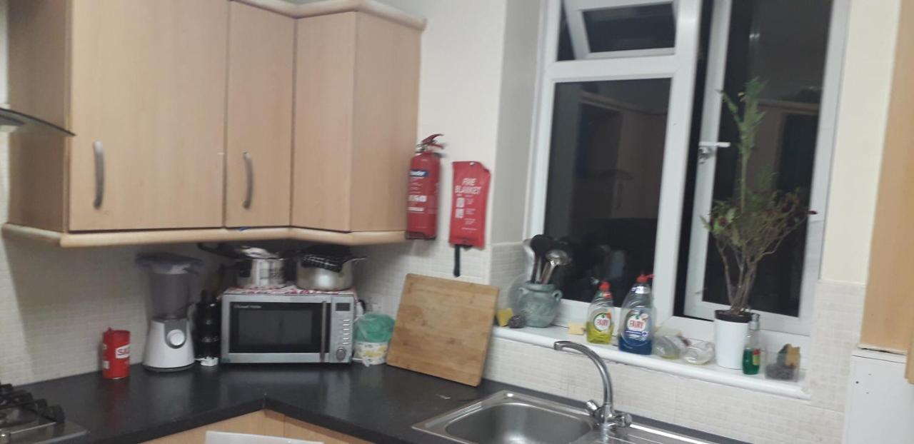 7, Cranehouse Brangbourne Road One Big Double Available On Reasonable Price, Shared Flat Apartamento Londres