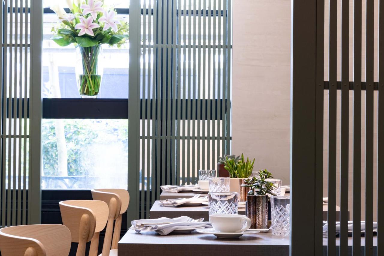 La West - Hyde Park Hotel London