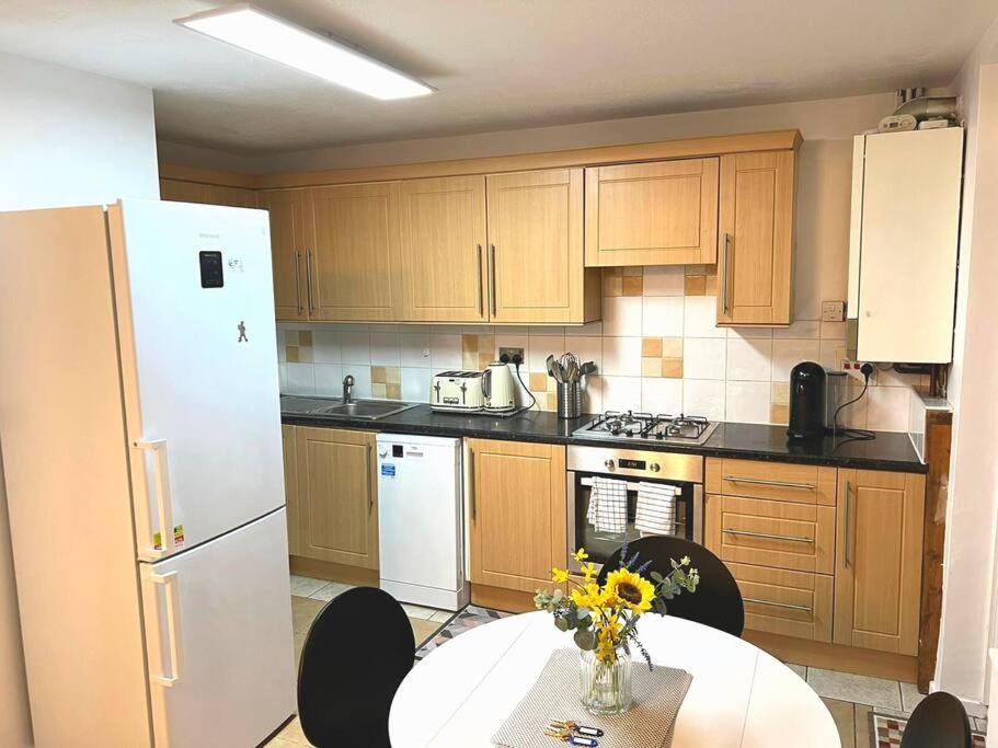 Apartment Fw Haute Apartments: Pet-friendly Duplex With Free Parking *