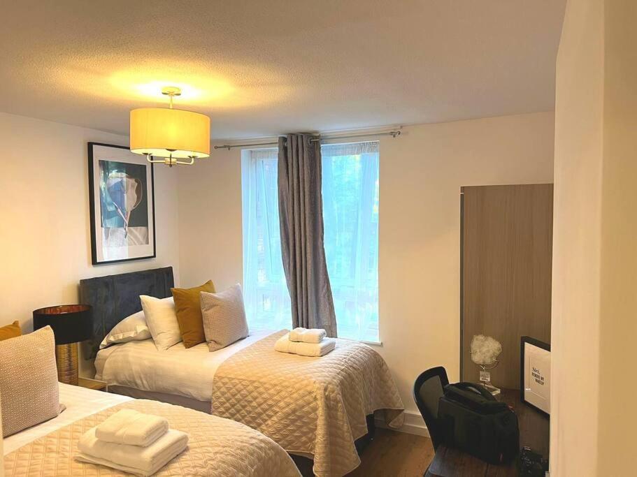 Fw Haute Apartments: Pet-friendly Duplex With Free Parking *
