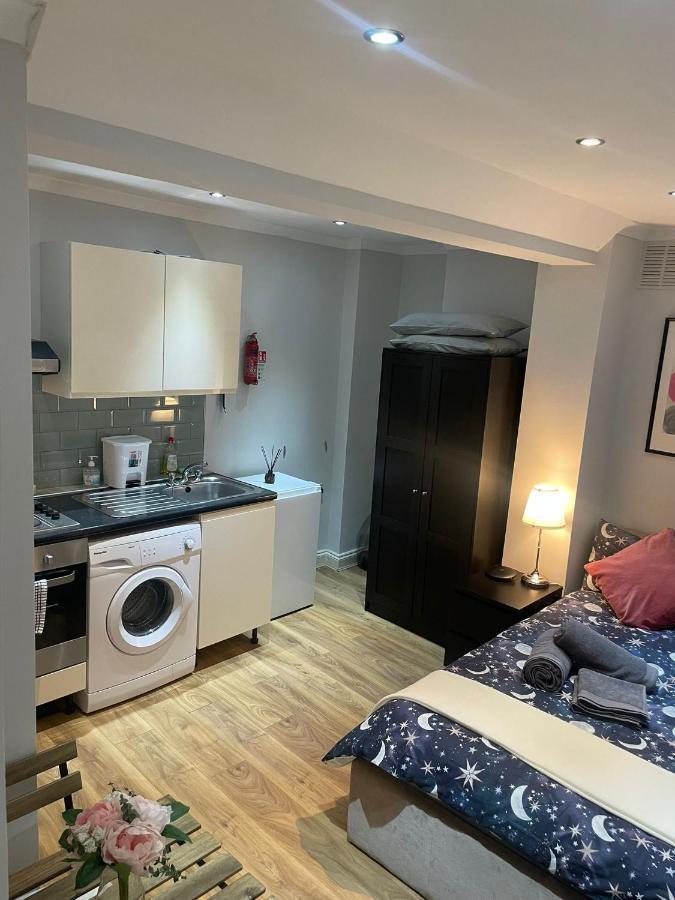 In The Heart Of - Studio Flat
