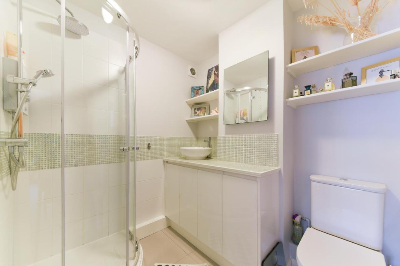 2 Bedroom Near Southfields *