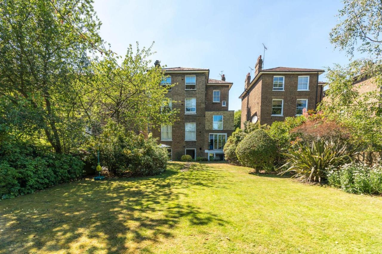 Fantastic 3 Bedroom Flat West Hampstead London