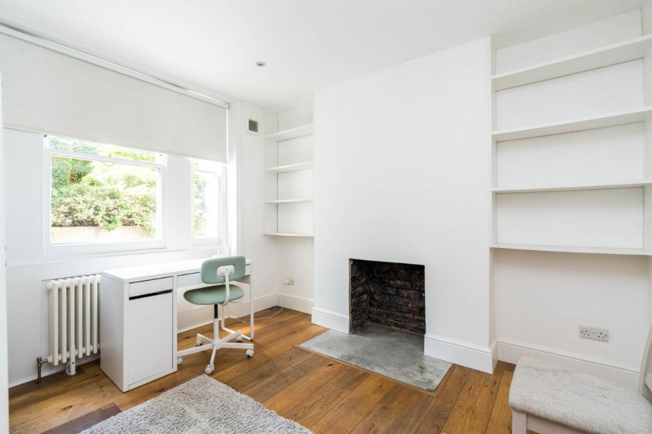 Fantastic 3 Bedroom Flat West Hampstead London