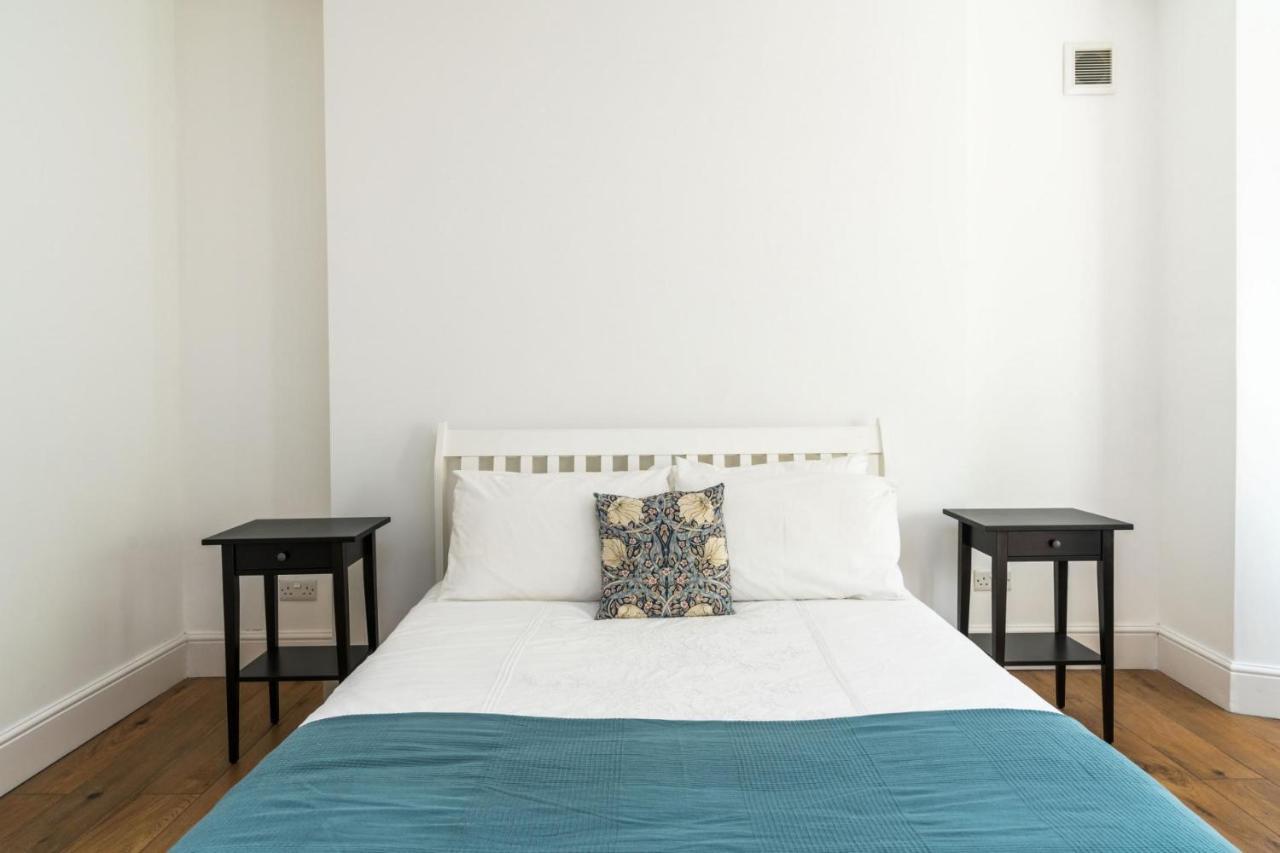 Fantastic 3 Bedroom Flat West Hampstead Apartment