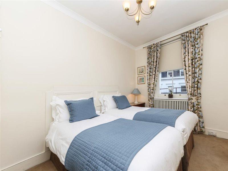 Apartment 10 Curzon Street By Mansley