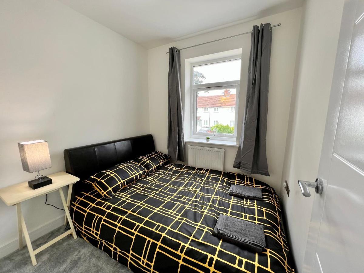 Wembley Stadium 5 Star Brand New Luxury Sleeps 14 With Parking London