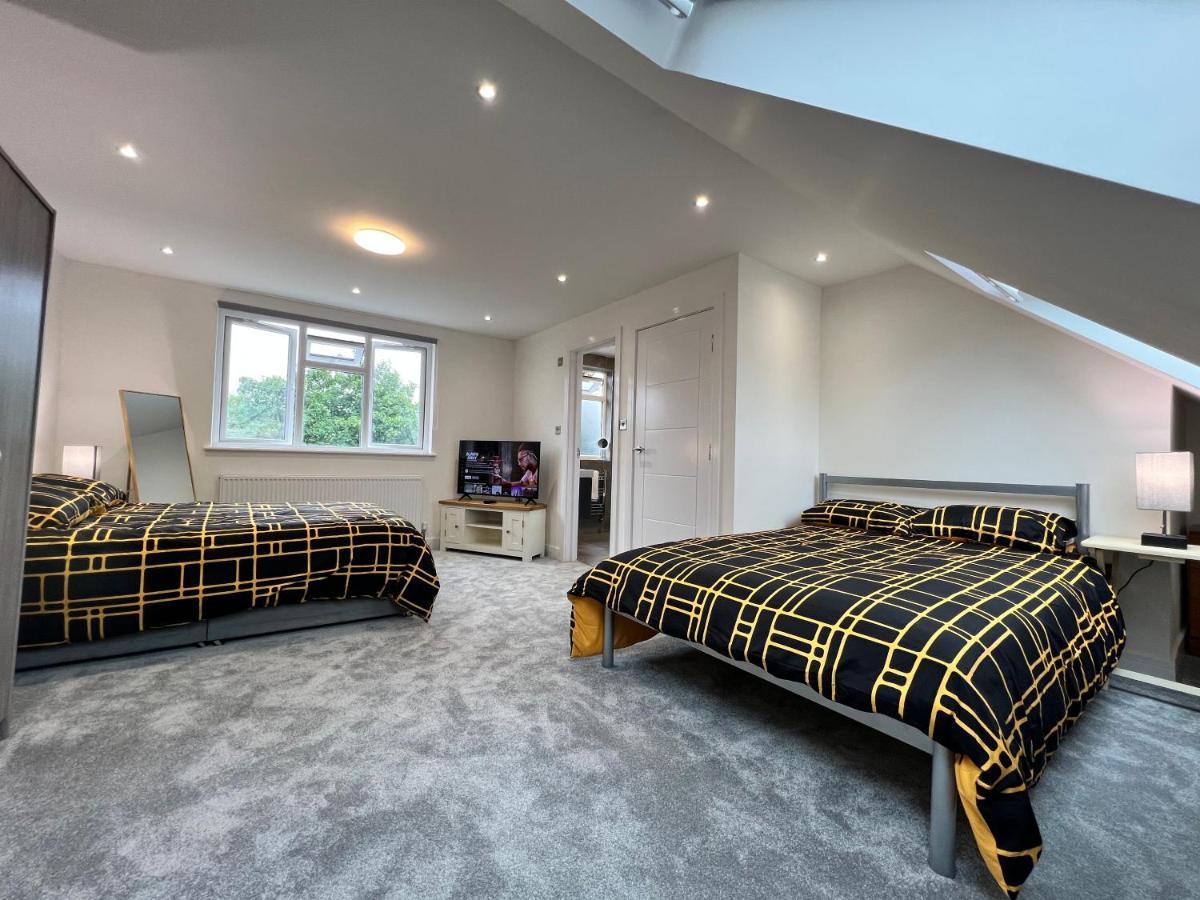 Wembley Stadium 5 Star Brand New Luxury Sleeps 14 With Parking London