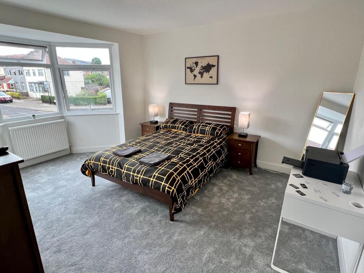 Wembley Stadium 5 Star Brand New Luxury Sleeps 14 With Parking *