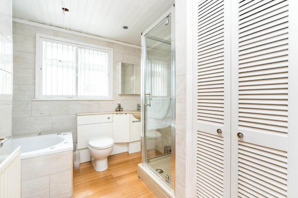 Holiday home Jones Real Escapes Retreat *