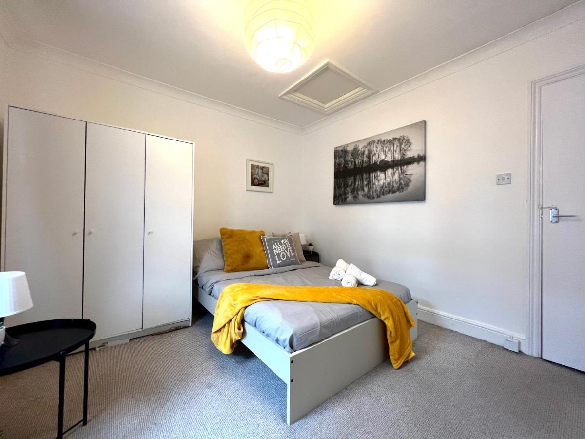 The Peachy-homey The Heart Of Trendy Brixton Apartment London