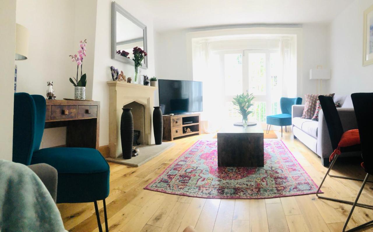 2 Bedroom Close To Camden Town * London