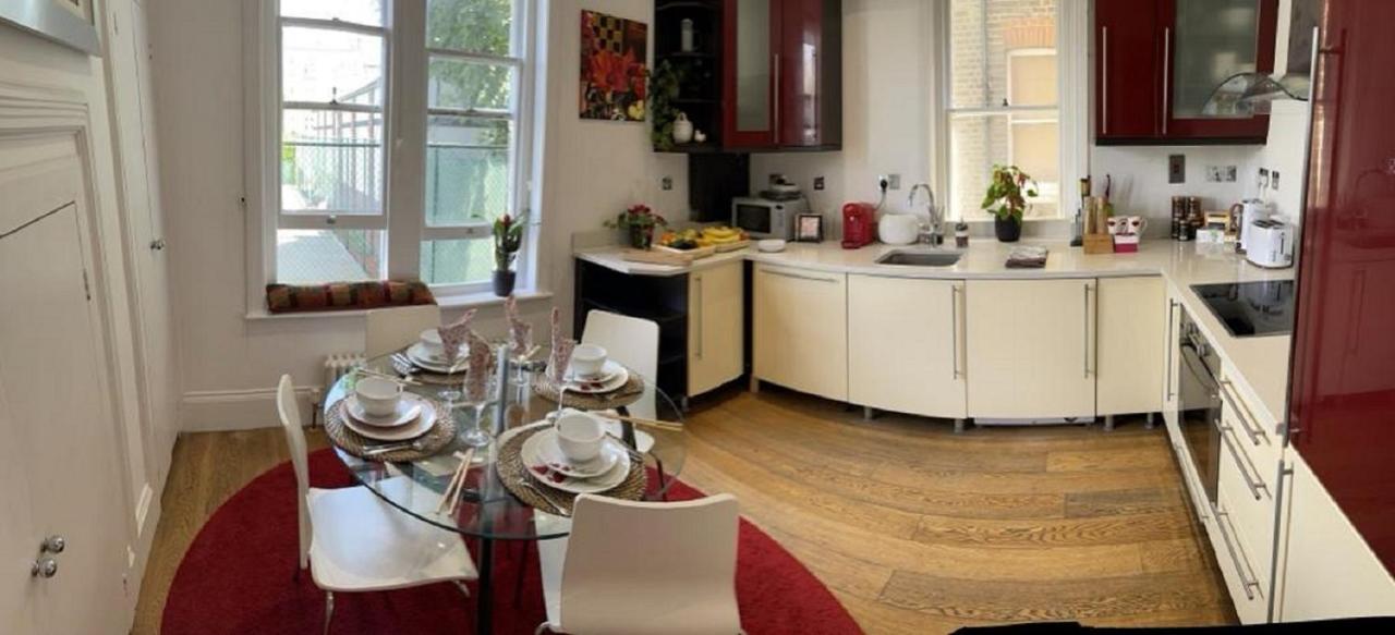 Apartamento Hyde Park Mansion: Spacious 3-bedroom Balcony Retreat Londres