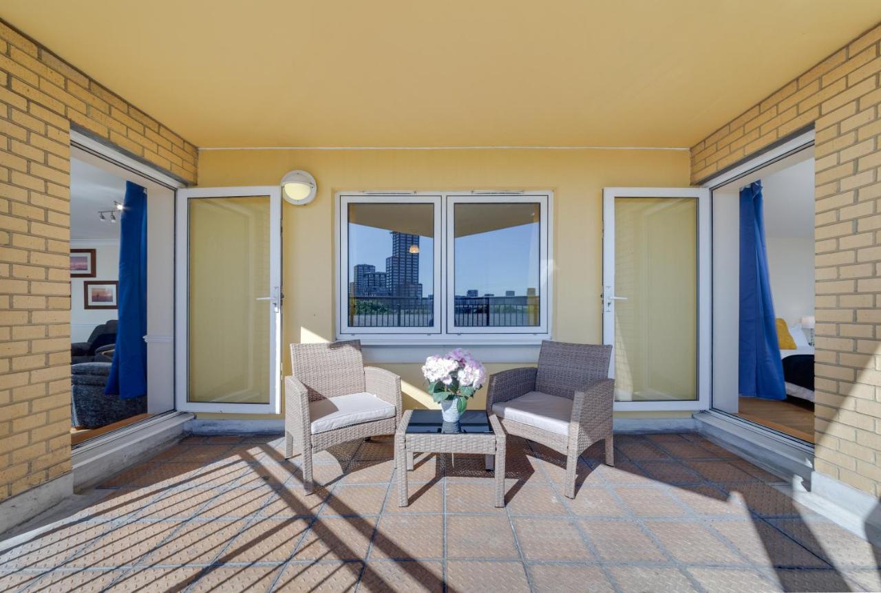 Flourish - Constant Court - Canary Wharf Apartment London