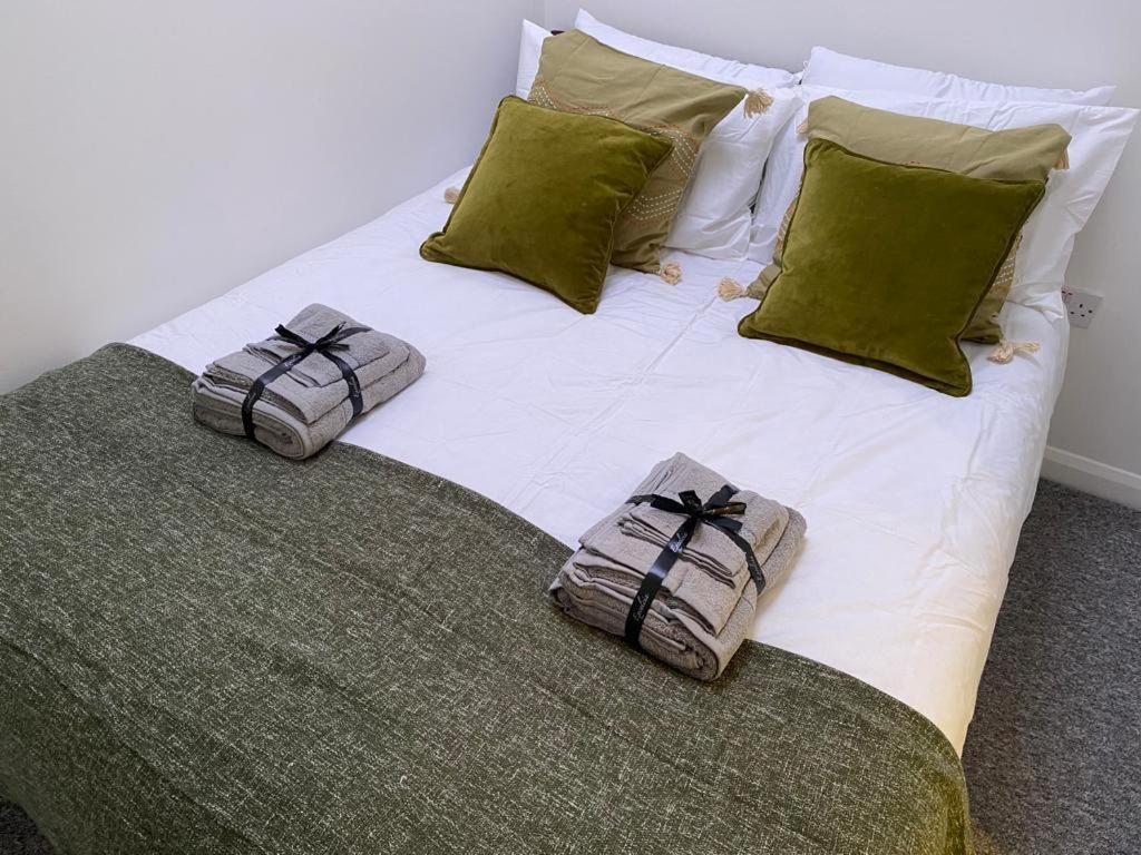 Apartment Sweet Golders Garden Flat London