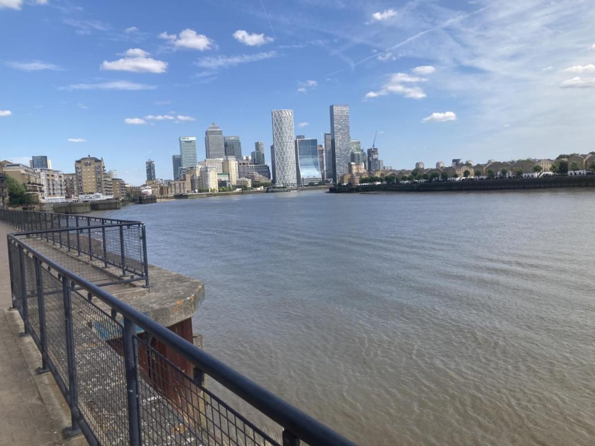 Limehouse Upon Thames In Great Location Homestay *