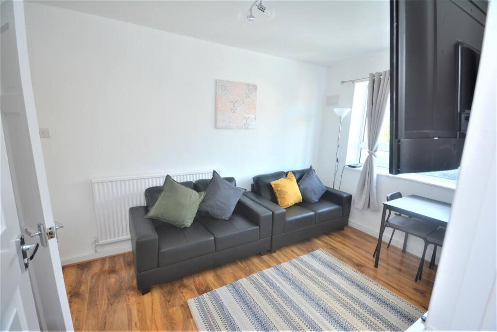 Apartment Zone 2 Two Bedroom London