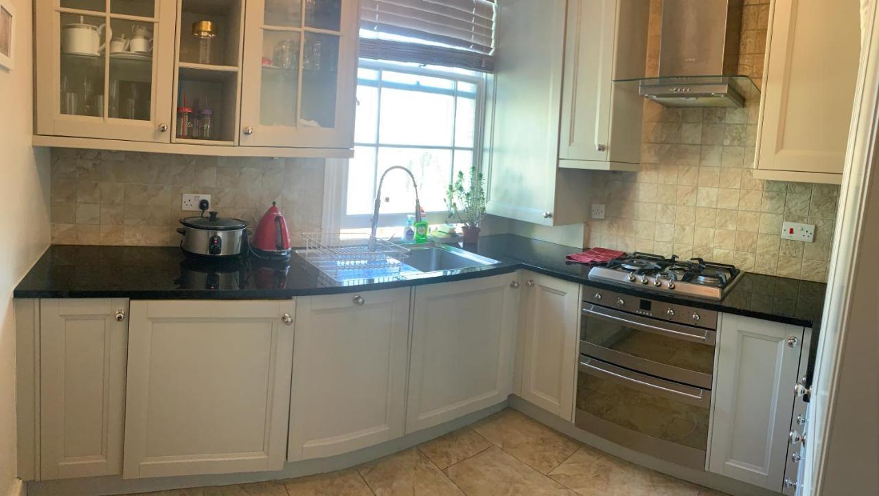 1st Floor Luxury 2 Bedroom 1 Bathroom Hampstead * London