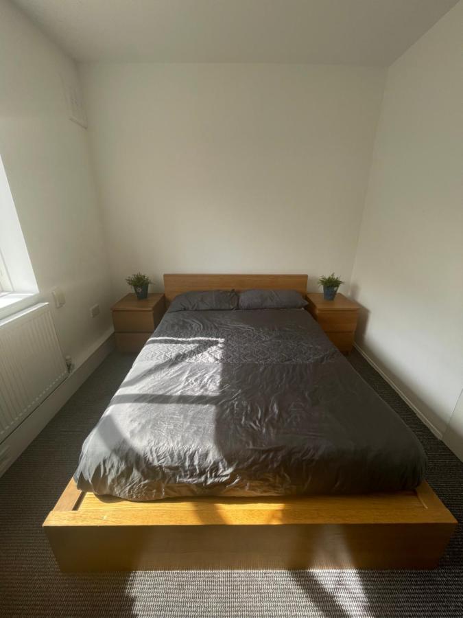 Spacious Double In Heart Of Foresthill