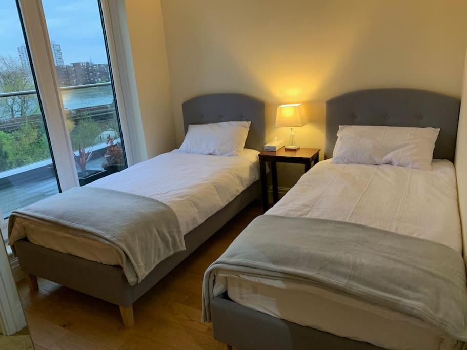Apartment Thames View Apartment, Imperial Wharf *