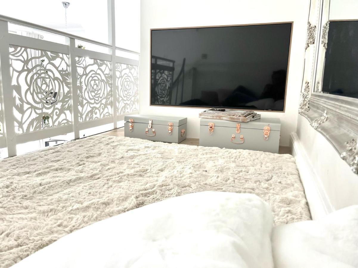 2-4 Bedroom 2 Roof Terraces Prime Notting Hill