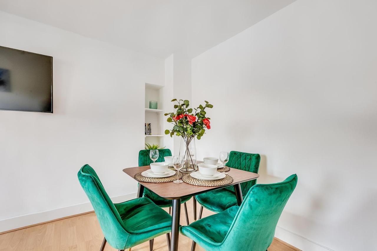 Apartment Modern 2 Bed In Central London, Kensington