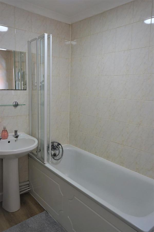 Apartment Devonshire House-3.3ml From Wimbledon Centre Court London