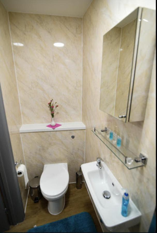 London Suite *