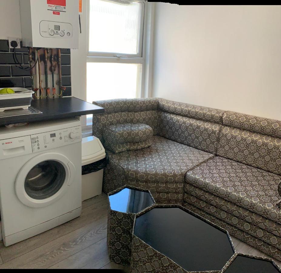 Beautiful Street First Floor One Bedroom B Walthamstow * London