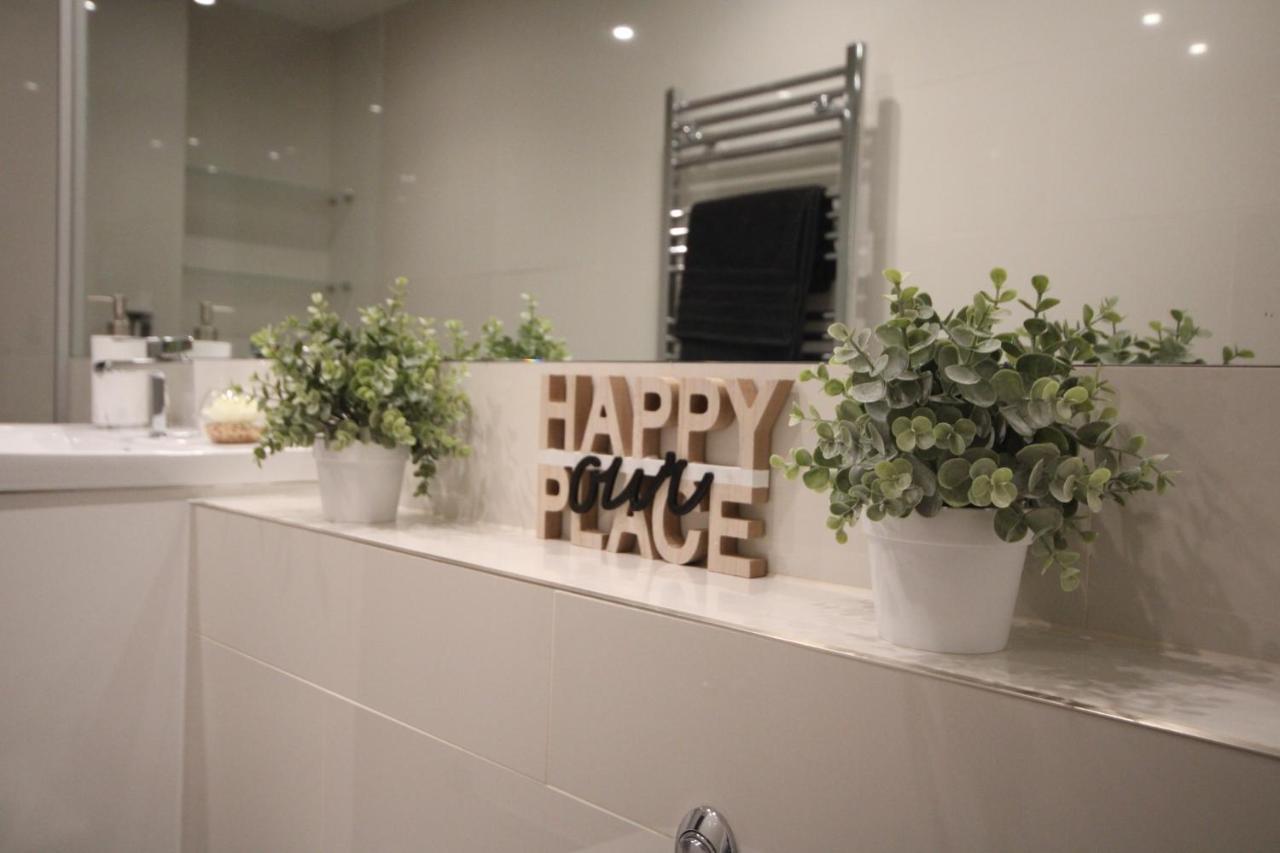 Superb Flat Near Victoria Station London