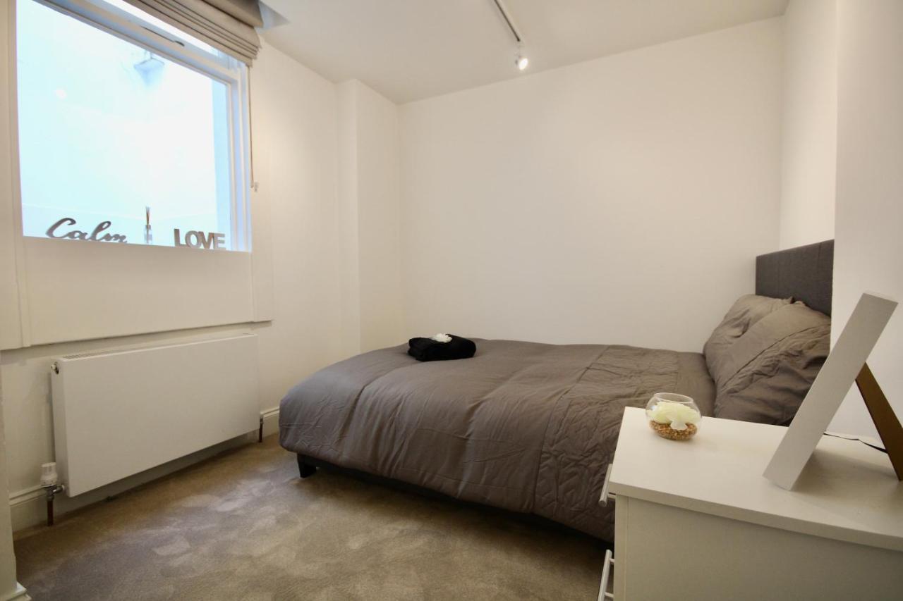 Superb Flat Near Victoria Station Apartment London