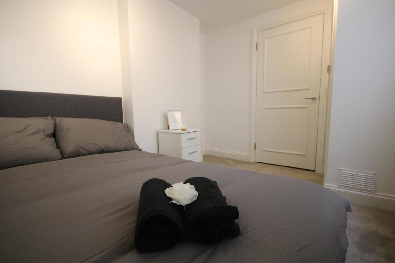 Apartment Superb Flat Near Victoria Station London