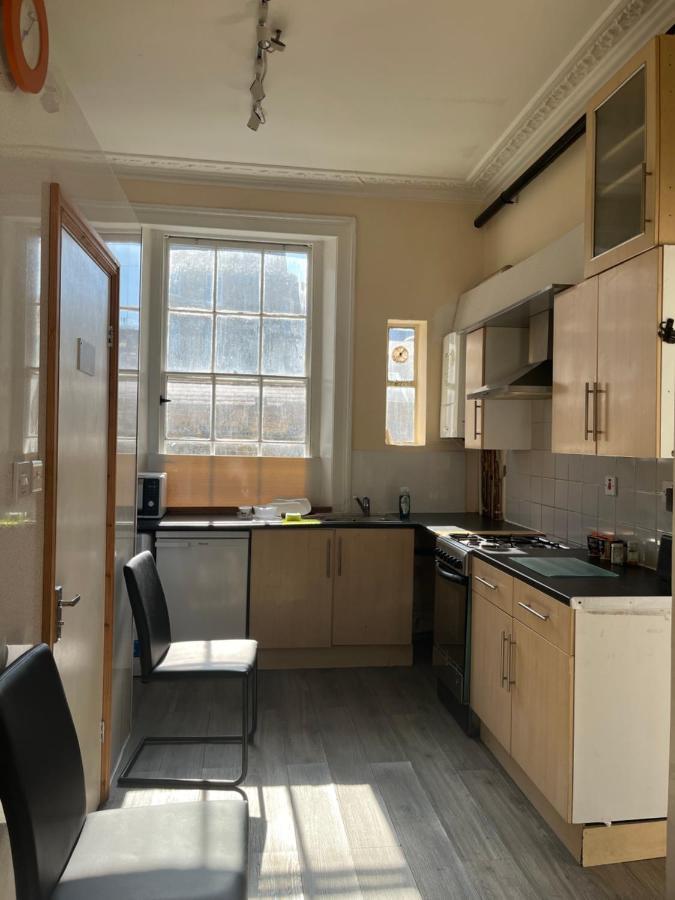 Hospedagem domiciliar Victoria Style Flat Near Victoria Station