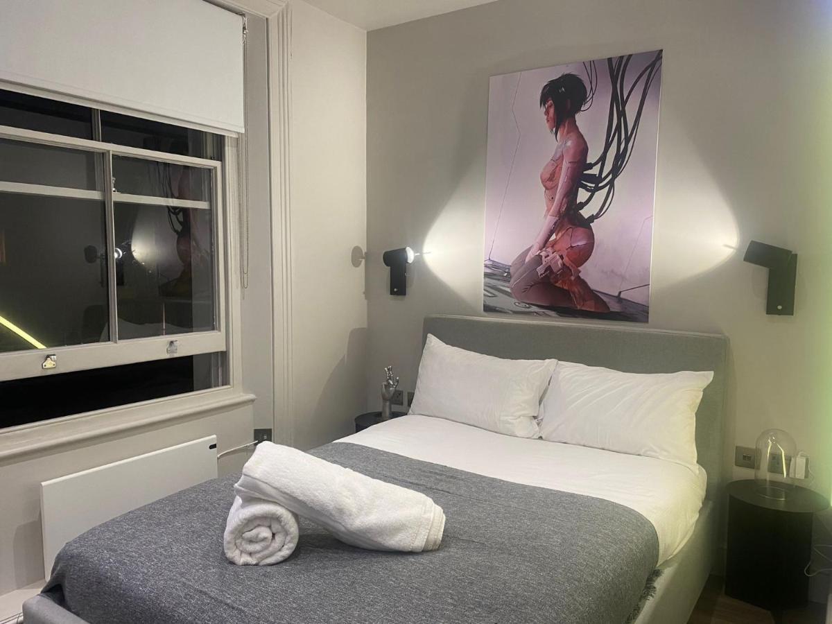 New Luxury Cyberpunk 1bed Studio Serviced Notting Hill Free Wifi & Netflix Location Perfect For Solo & Coupled Guests Apartamento