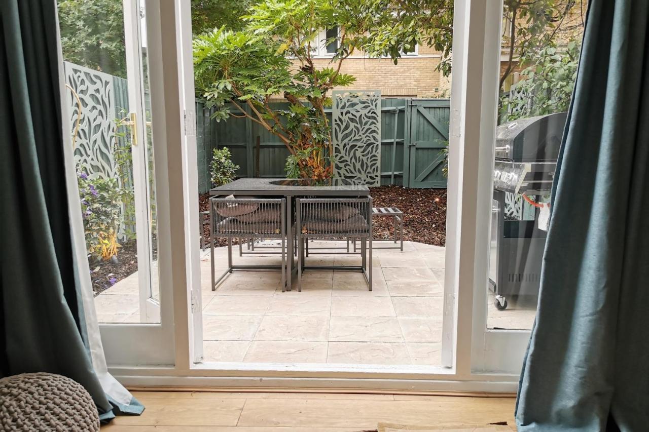 Beautiful 4 Bedroom Terrace House In Kings * London
