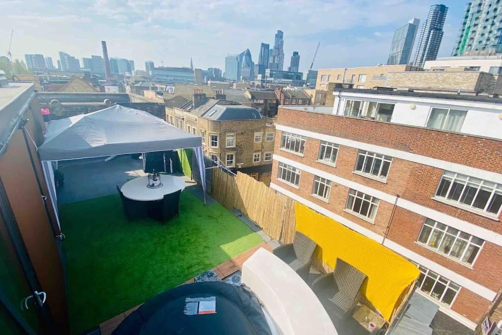 Apartment Brick Lane Living Quarters *