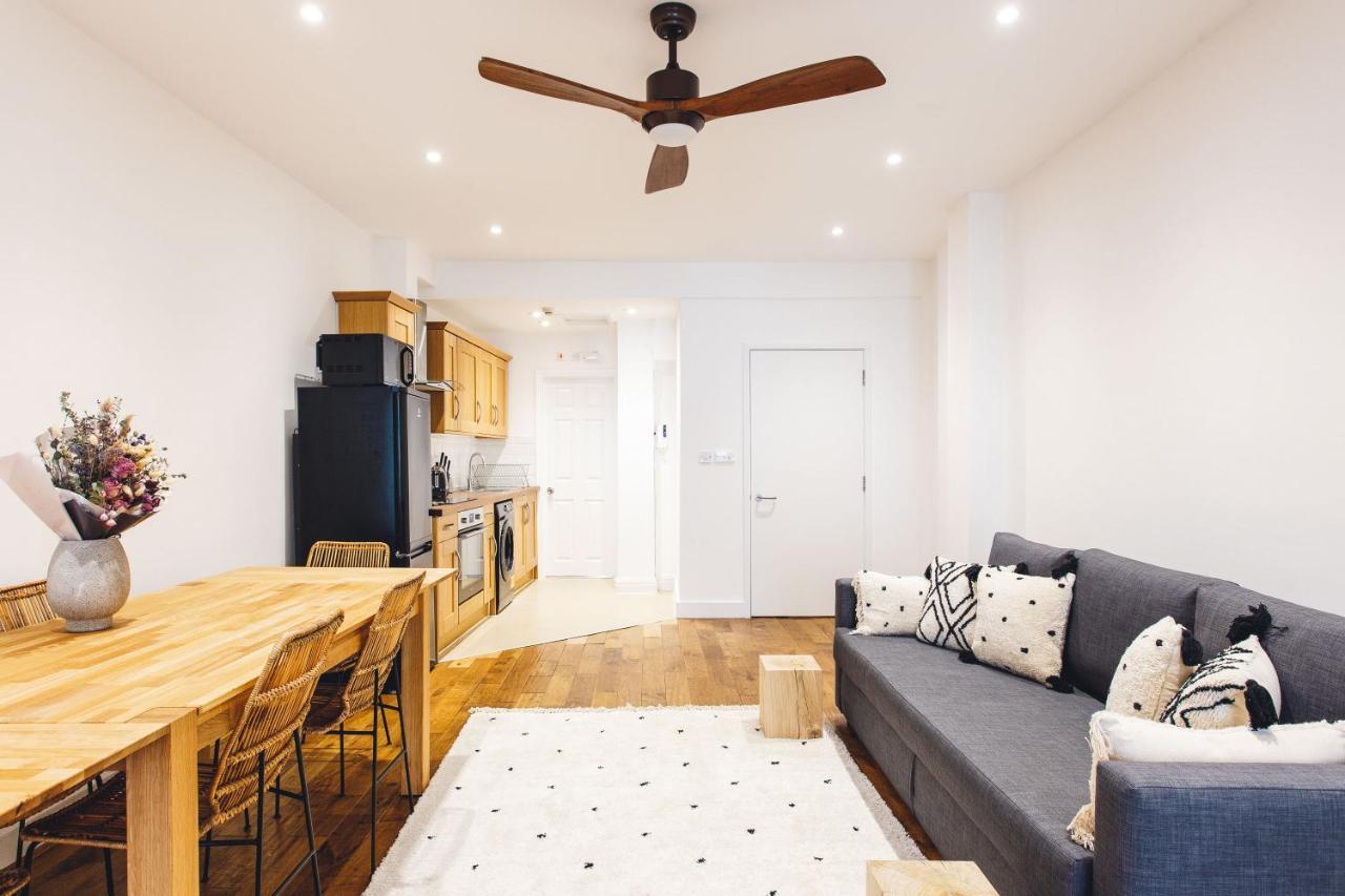 2 Bedroom Right On Trafalgar Square Apartamento *