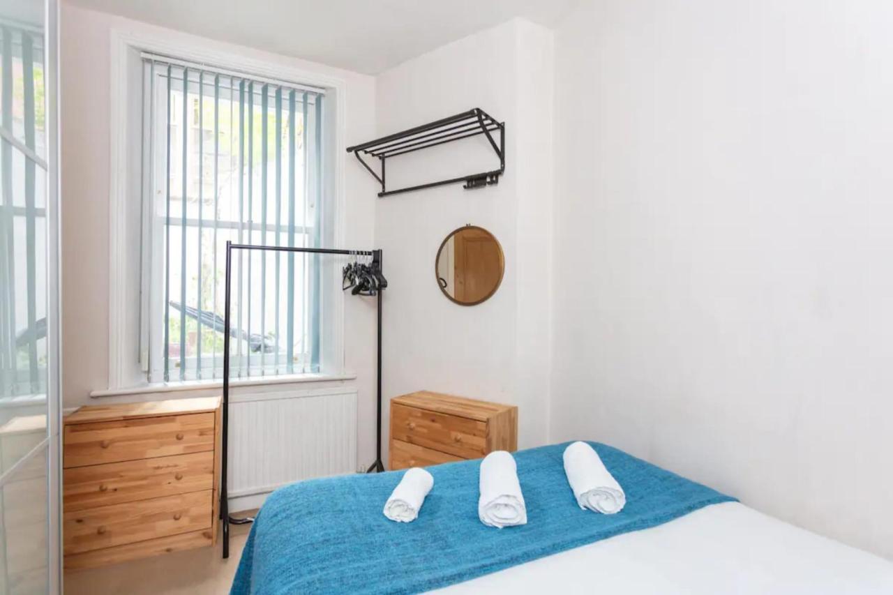 Cosy 2 Bedroom In With Garden * London